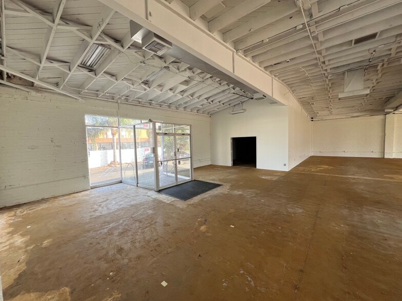 More Photos Of 20502 Hawthorne Blvd, Torrance Freestanding For Sale