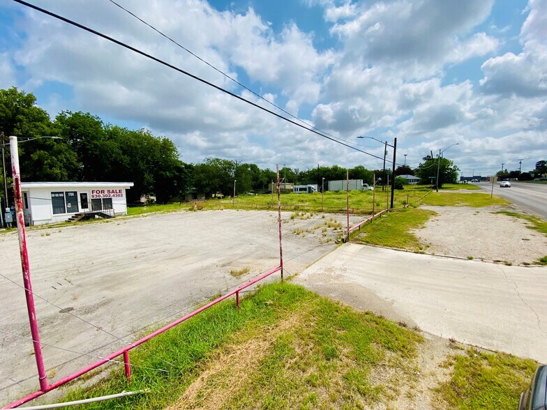 More Photos Of 1750 S Business Ih 35, New Braunfels Land For Sale