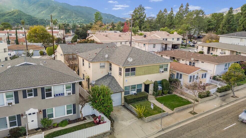 More Photos Of 4123 Ocean View Blvd, Montrose Apartments For Sale
