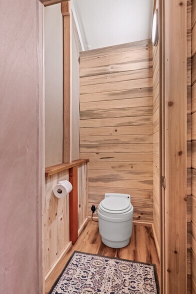 More Photos Of 893 Dick Mountain Drive, Bailey Specialty For Sale