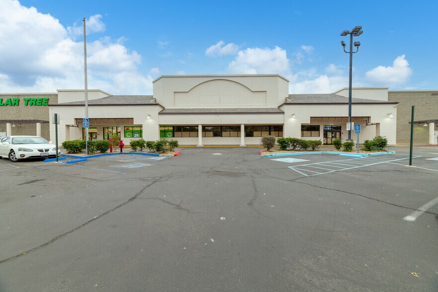 More Photos Of 23575 Sunnymead Ranch Pky, Moreno Valley Supermarket For Sale