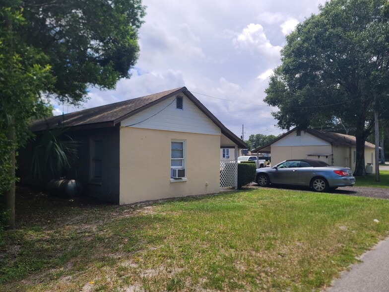 More Photos Of 1757 N Woodland Blvd, Deland Apartments For Sale