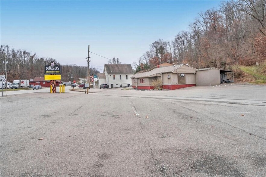 More Photos Of 3006 Lewis Run Rd, Clairton Restaurant For Sale