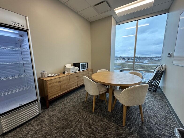 More Photos Of 1064 S North County Blvd, Pleasant Grove Office For Lease