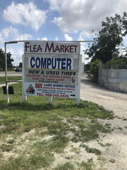 More Photos Of 270-272 Beth Stacey Blvd, Lehigh Acres Industrial For Sale