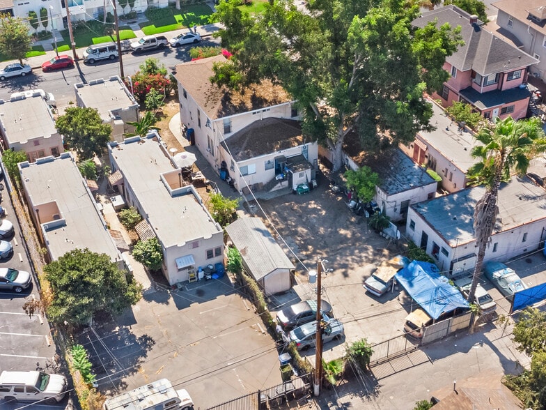 More Photos Of 1627 S Burlington Ave, Los Angeles Apartments For Sale