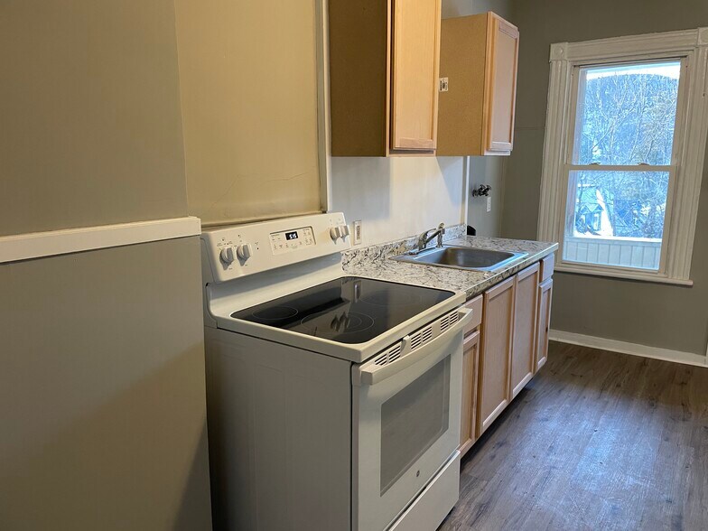 More Photos Of 27 Gallup St, North Adams Apartments For Sale