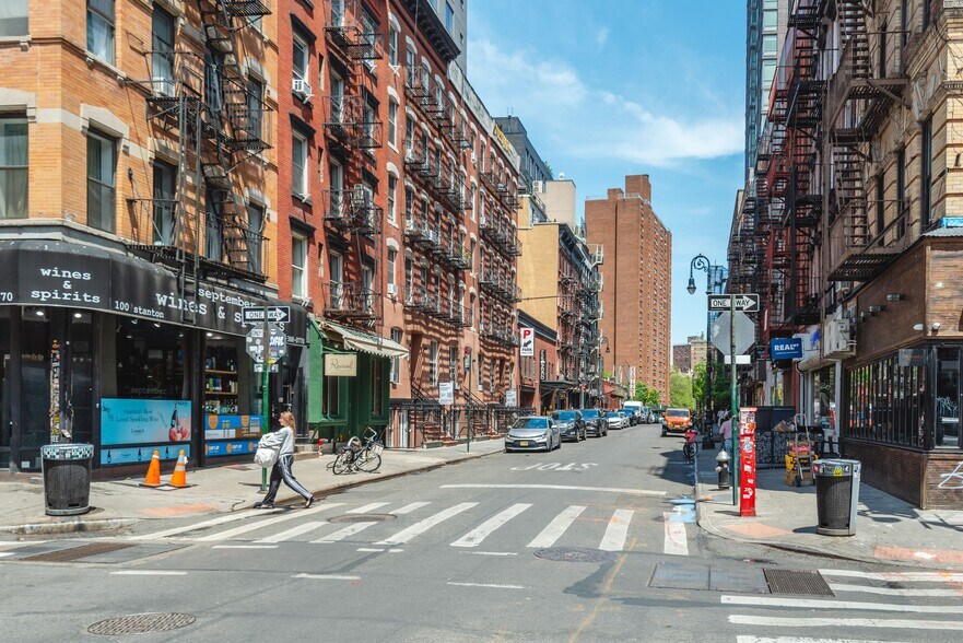 More Photos Of 159 Ludlow St, New York Land For Sale