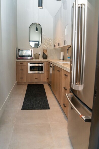 More Photos Of 2252 Pama Ln, Las Vegas Loft Creative Space For Lease