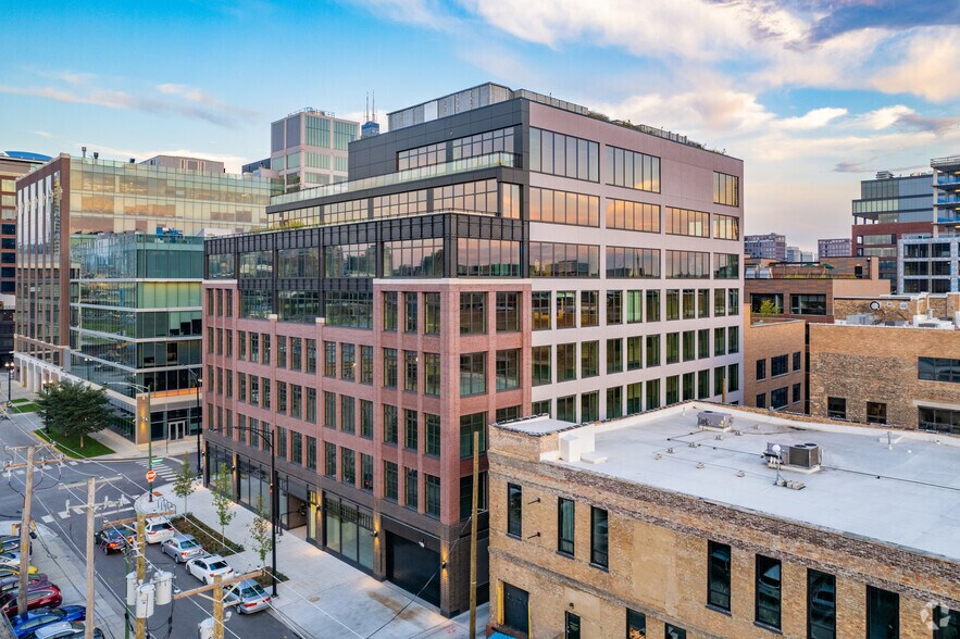 More Photos Of 318 N Carpenter St, Chicago Office For Lease