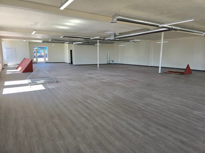 More Photos Of 1501 E Missouri Ave, El Paso Freestanding For Lease
