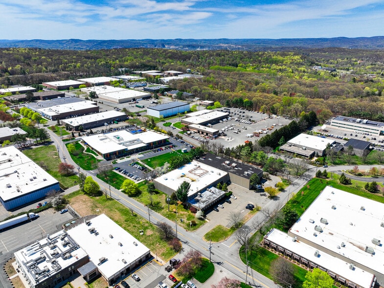 More Photos Of 133 Bauer Dr, Oakland Warehouse For Sale