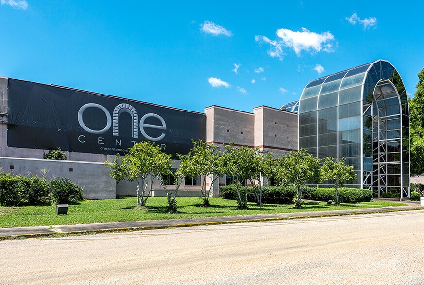 More Photos Of 2901 E South Blvd, Montgomery Land For Lease