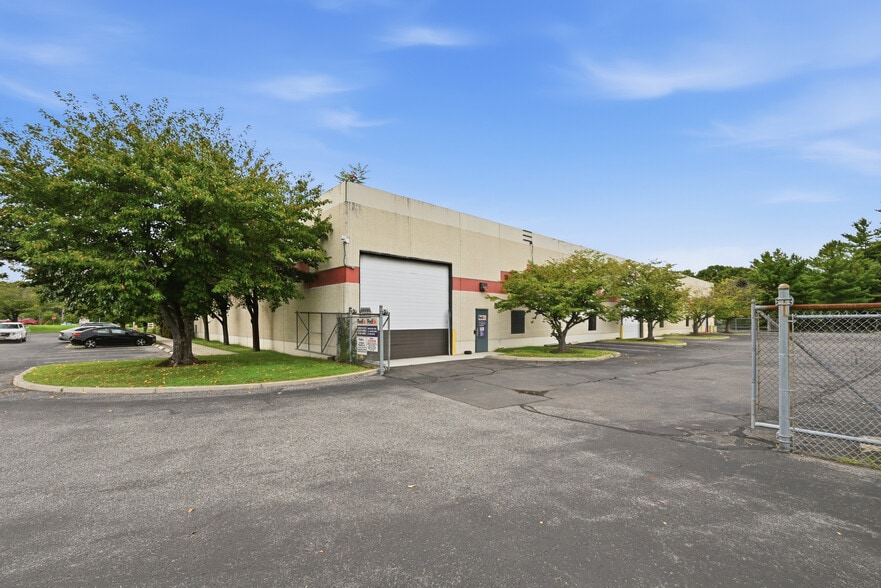 More Photos Of 70 Backus Ave, Danbury Industrial For Lease