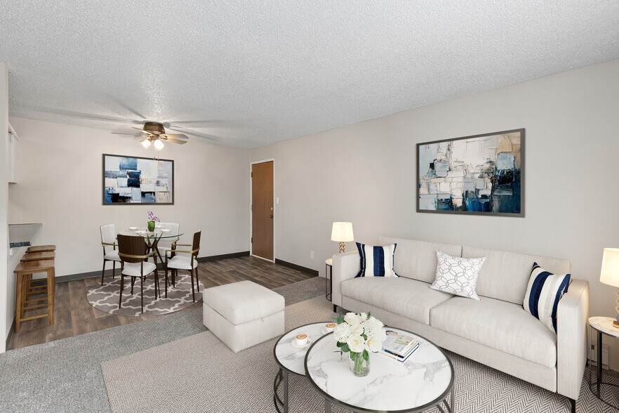 More Photos Of 100-112 5th Ave NW, Altoona Apartments For Sale