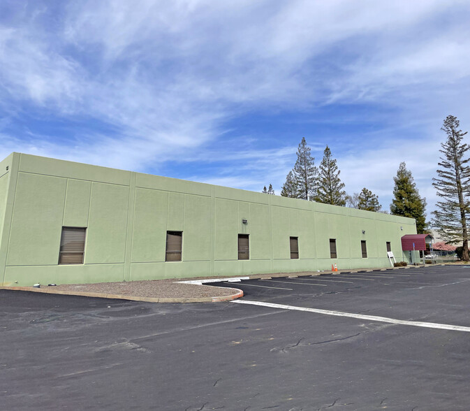 Primary Photo Of 3645 N Laughlin Rd, Santa Rosa Warehouse For Lease