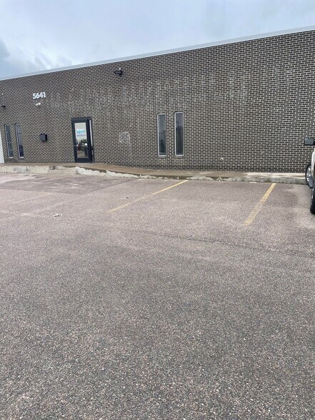 More Photos Of 5641 N Washington St, Denver Manufacturing For Lease