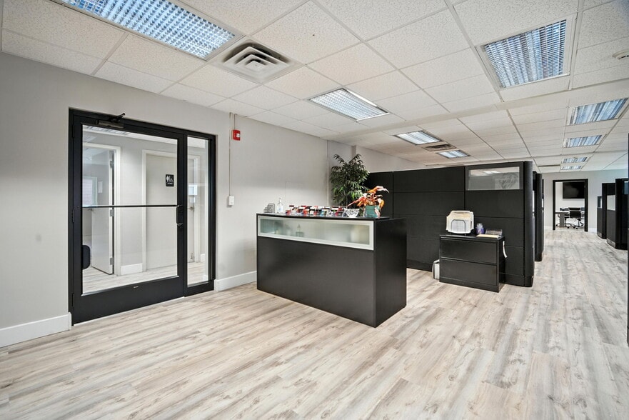 More Photos Of 1767 Northampton St, Holyoke Office Residential For Sale