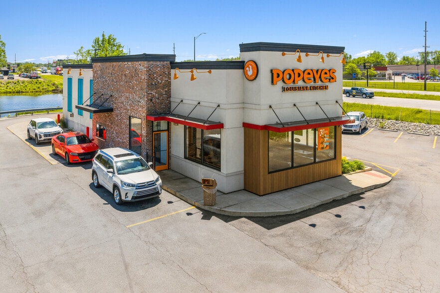 Primary Photo Of 3501 Lake City Hwy, Warsaw Fast Food For Sale
