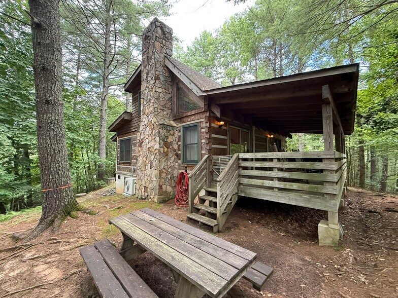 More Photos Of 1105 Fall Creek Rd, Purlear Specialty For Sale