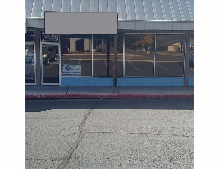 More Photos Of 2540-2570 N 4th St, Flagstaff Department Store For Lease