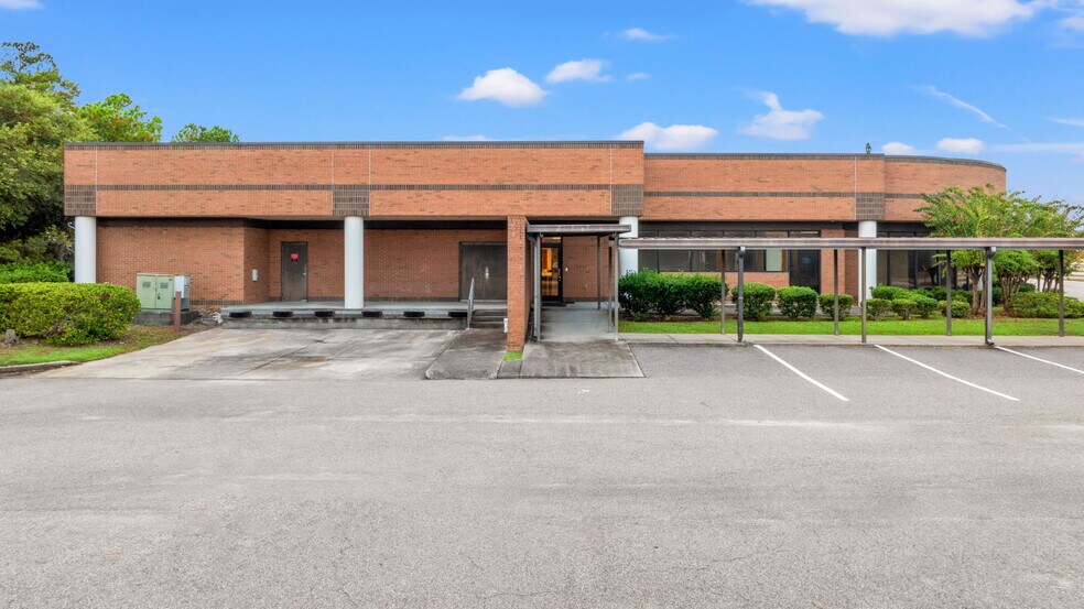More Photos Of 8733 Highway 17 Byp S, Myrtle Beach Office For Lease