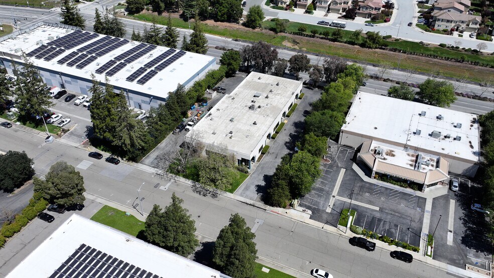 More Photos Of 16120 Caputo Dr, Morgan Hill Manufacturing For Lease
