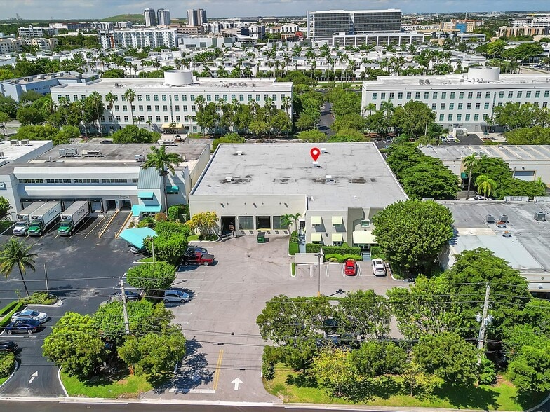 More Photos Of 8299 NW 30th Ter, Doral Warehouse For Lease
