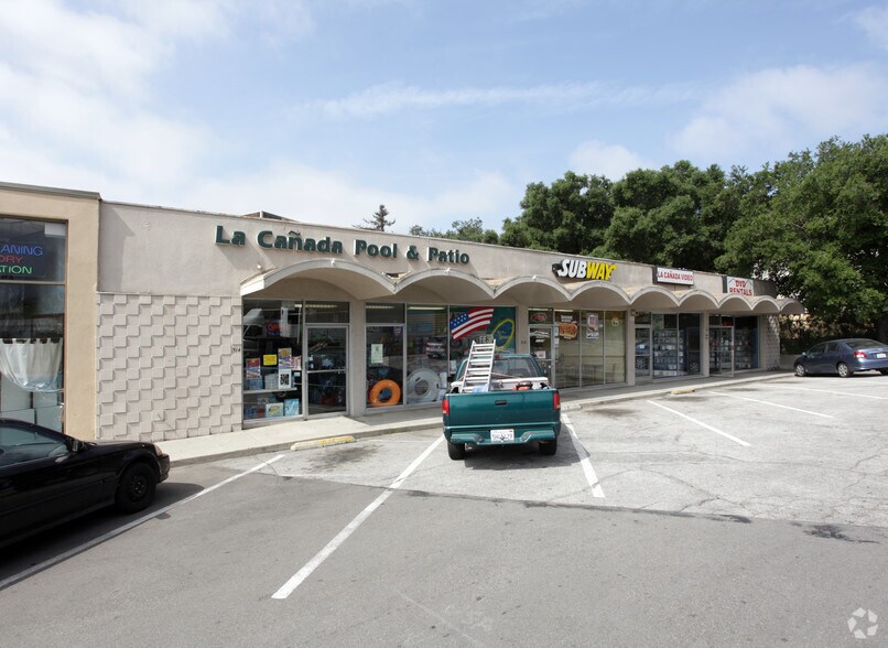 More Photos Of , La Cañada Flintridge General Retail For Sale