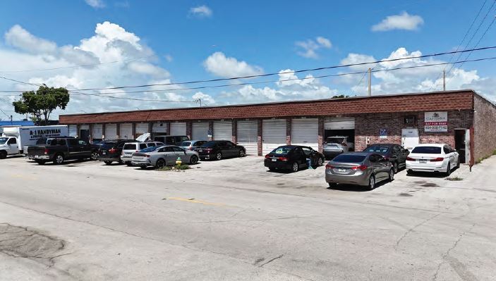 More Photos Of 1341-1369 SW 1st Way, Deerfield Beach Warehouse For Lease