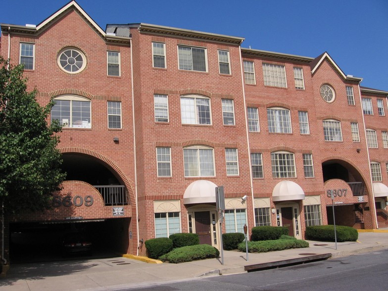 Primary Photo Of 8607-8609 2nd Ave, Silver Spring Medical For Lease