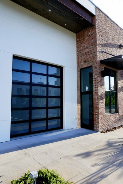 More Photos Of 775 Garden Commerce Pky, Winter Garden Research And Development For Lease