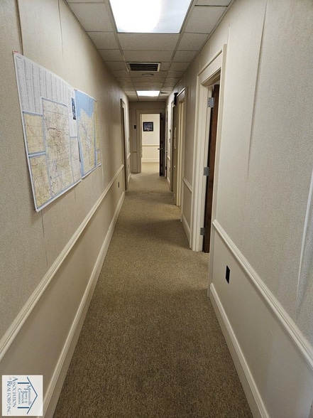 More Photos Of 2611 Riverside Dr, Bassett Office For Sale