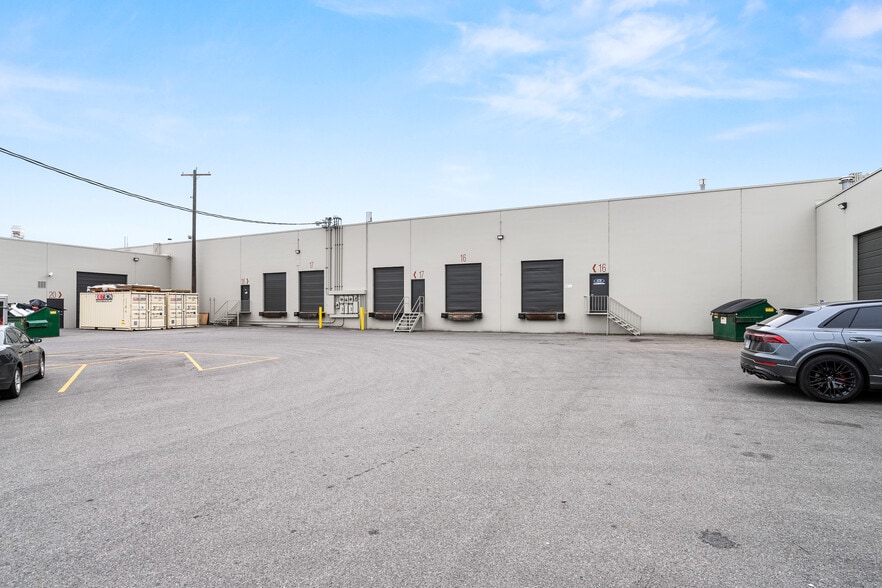 More Photos Of 9922 E Montgomery Rd, Spokane Valley Flex For Lease