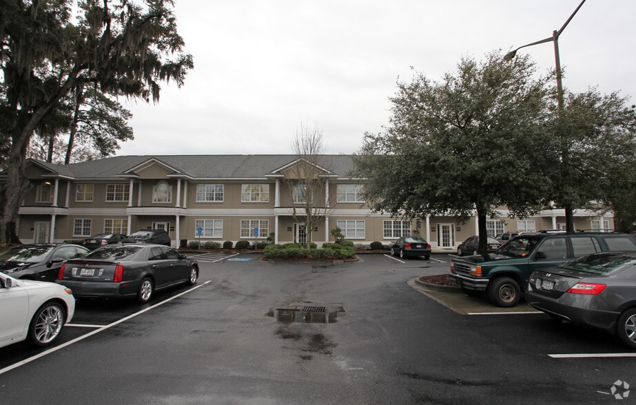 More Photos Of 37 W Fairmont Ave, Savannah Office For Lease