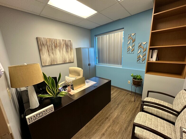 More Photos Of 2900 Interstate 35, Denton Medical For Lease