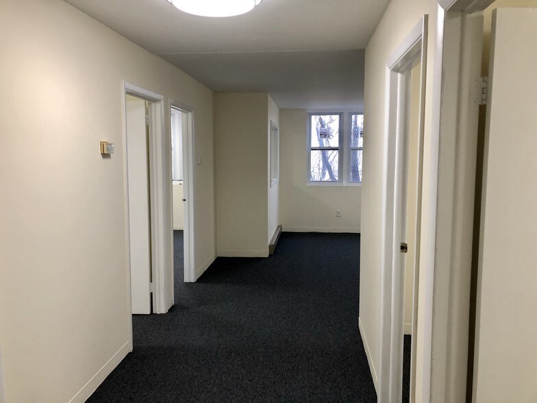 More Photos Of 54 Westchester Ave, Pound Ridge Office For Lease