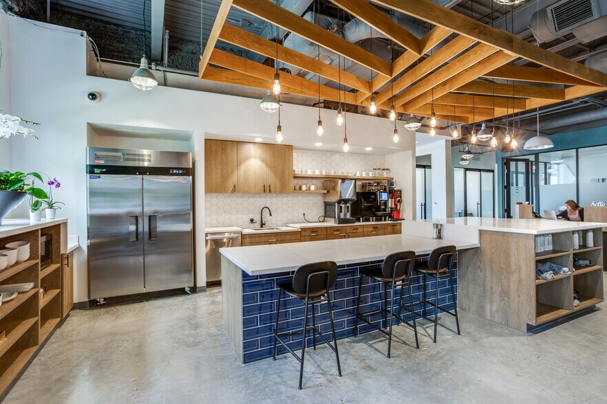 More Photos Of 14425 Falcon Head Blvd, Austin Coworking Space