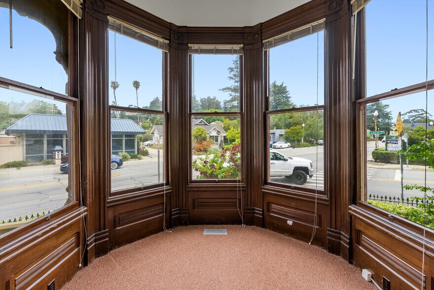 More Photos Of 603 Mission St, Santa Cruz Office For Sale