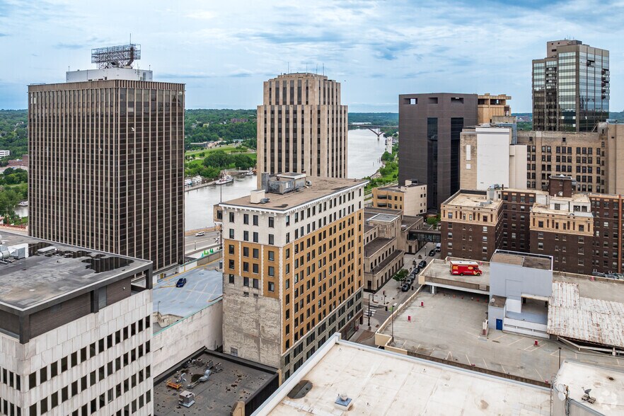 More Photos Of 10 4th St E, Saint Paul Apartments For Lease