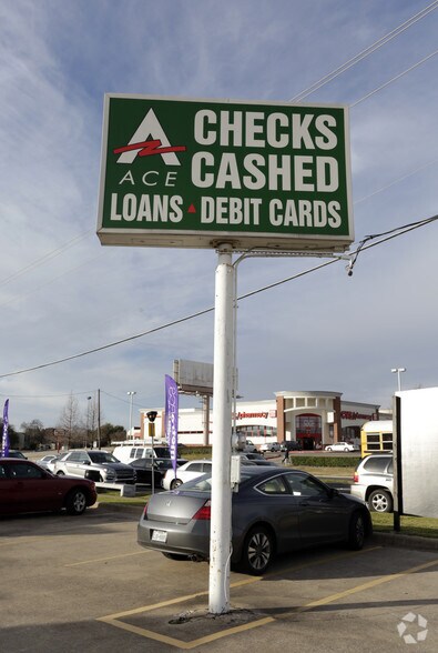 More Photos Of 9730 Abrams Rd, Dallas General Retail For Lease