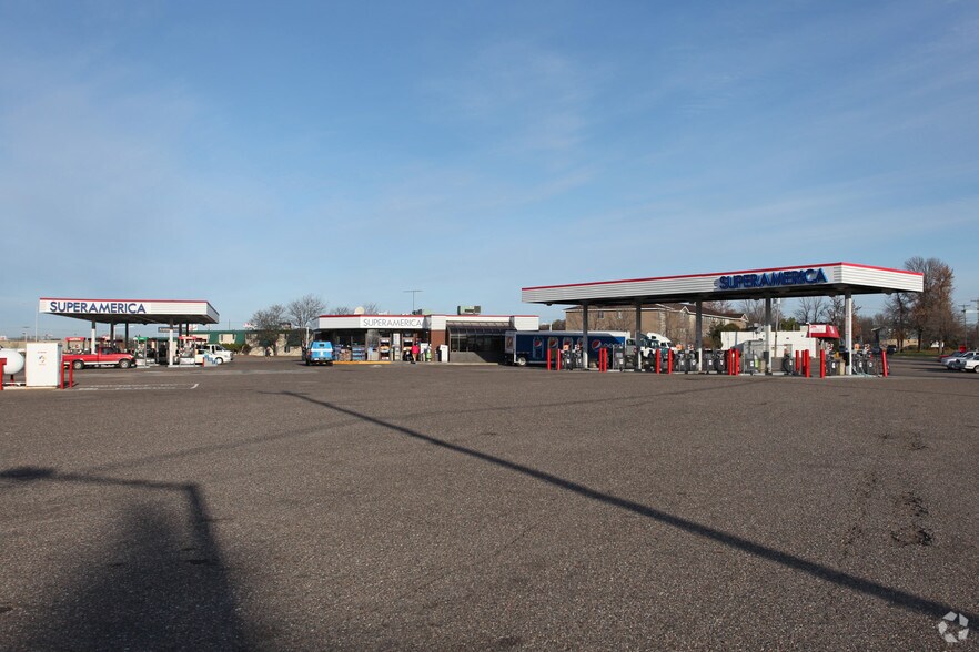 Primary Photo Of 600 Highway 10 S, Saint Cloud Convenience Store For Lease