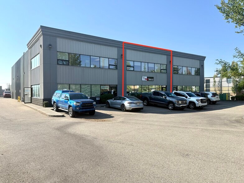 More Photos Of 4351 104th Ave SE, Calgary Warehouse For Sale