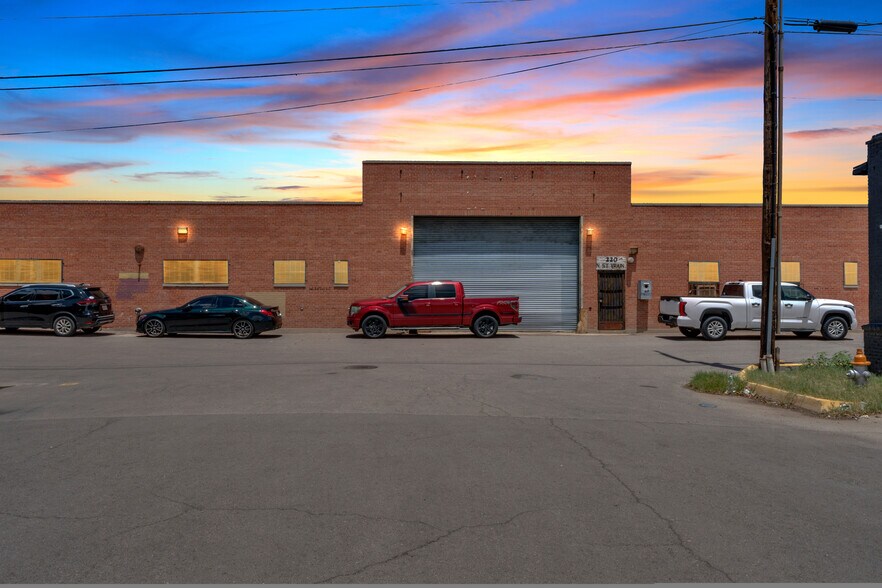 Primary Photo Of 220 N Saint Vrain St, El Paso Light Distribution For Sale