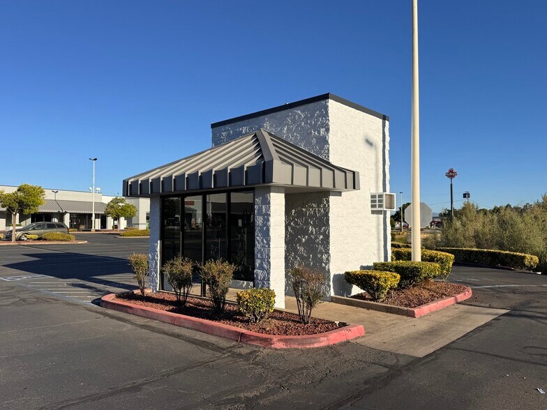 More Photos Of 1699-1785 State Highway 273, Anderson Unknown For Lease