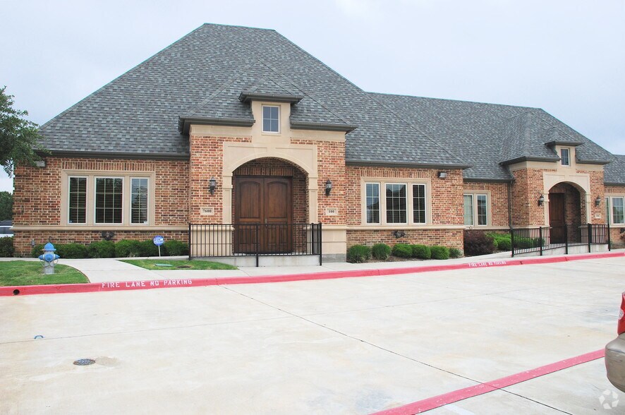 More Photos Of 7700 San Jacinto Pl, Plano Medical For Lease