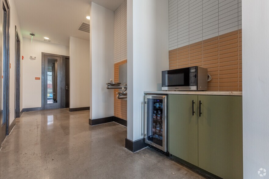 More Photos Of 2504 Bransford Ave, Nashville Coworking Space