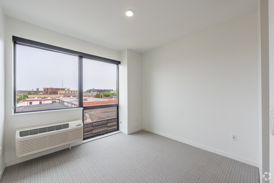 More Photos Of 747 Hampden Ave, Saint Paul Apartments For Sale