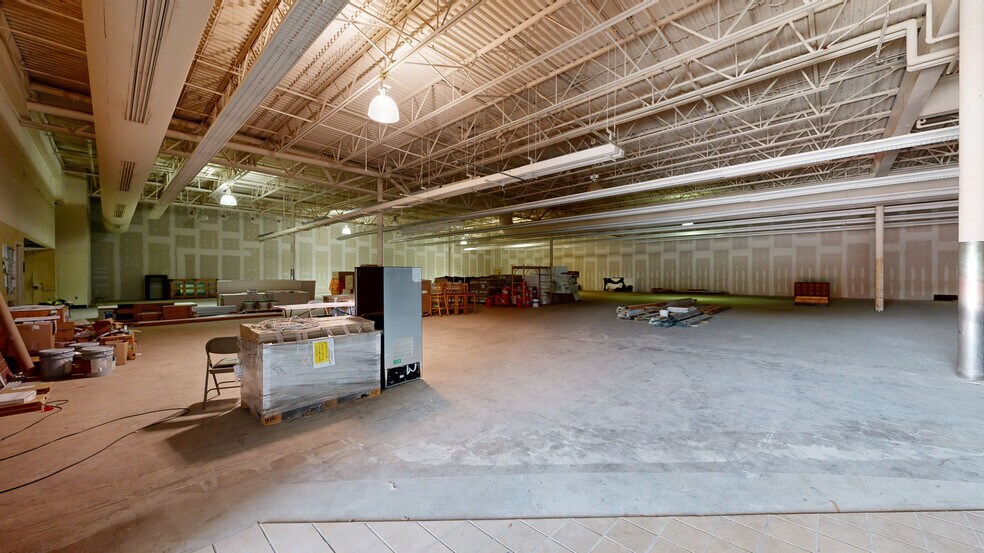 Primary Photo Of 6720 Pittsford Palmyra Rd, Fairport Unknown For Lease