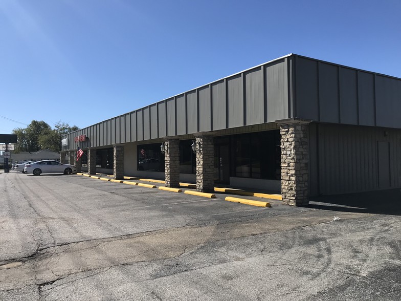 Primary Photo Of 507 N Gloster St, Tupelo Storefront For Lease